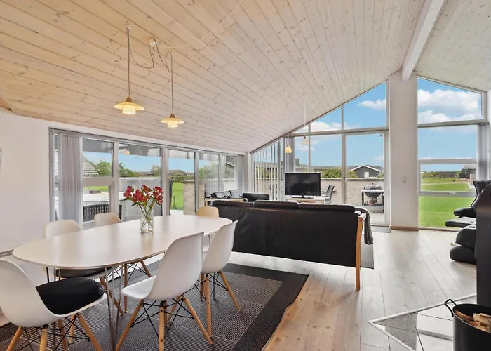 Dom wakacyjny Three-bedroom In Vinderup