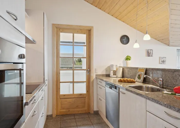 Three-bedroom In * Vinderup