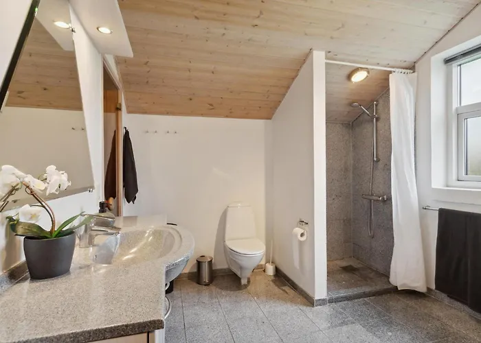 Dom wakacyjny Three-bedroom In *